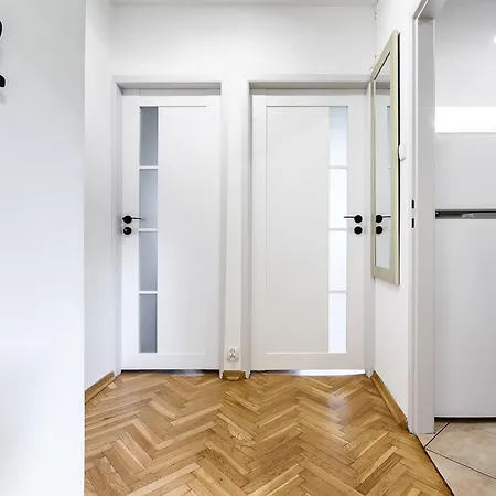 Lumina I 2-Room Apartment Near With Ac I Balcony I Zlote Tarasy Varsóvia