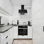 Lumina 2-room Near Zlote Tarasy * Warszawa